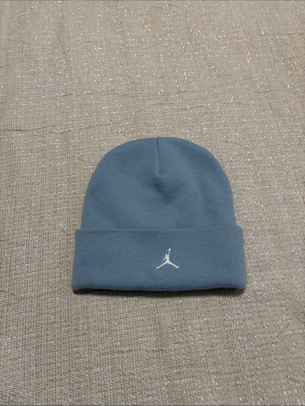 Blue and white hat, men or woman